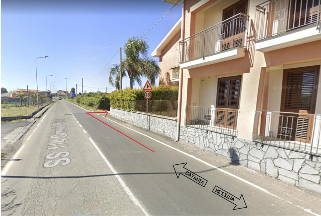 Yellow House Apartment Fiumefreddo di Sicilia Exterior photo