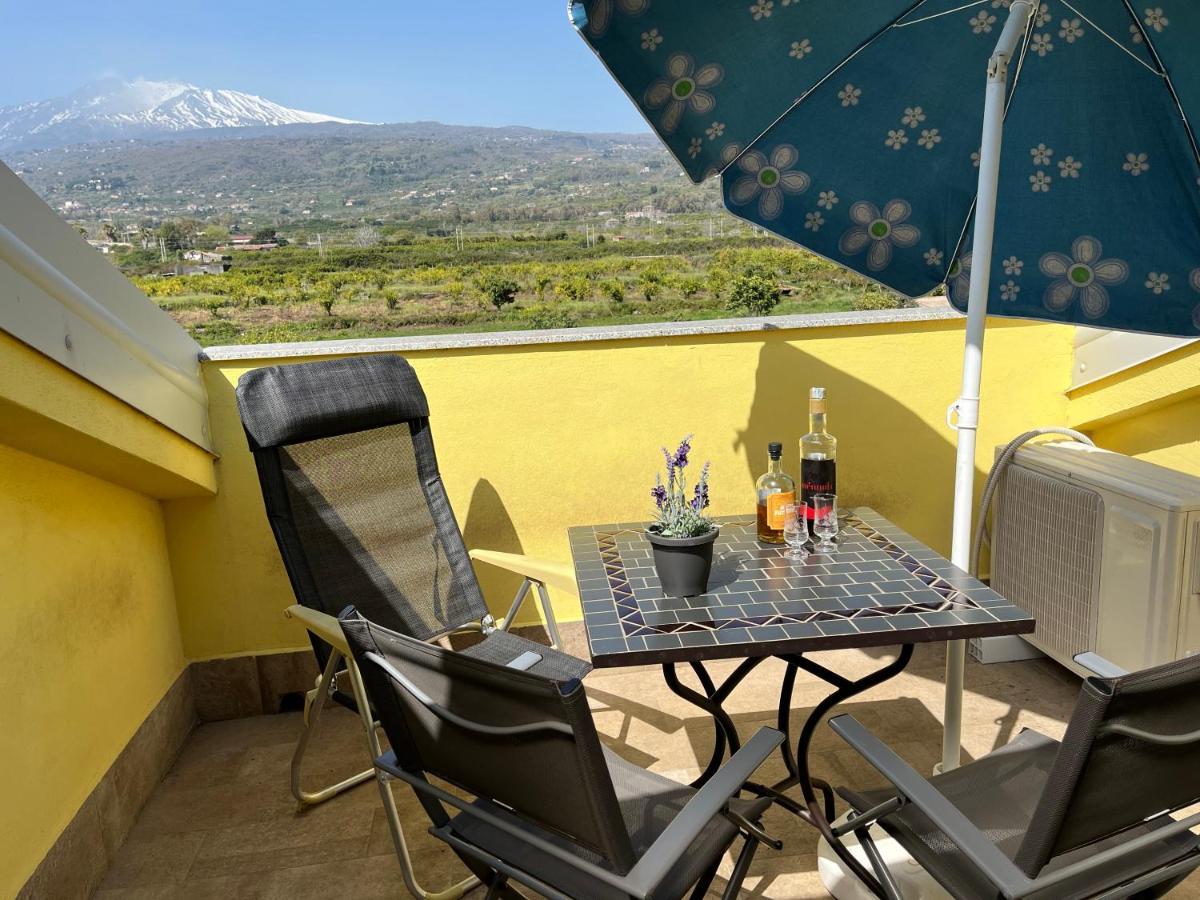 Yellow House Apartment Fiumefreddo di Sicilia Exterior photo